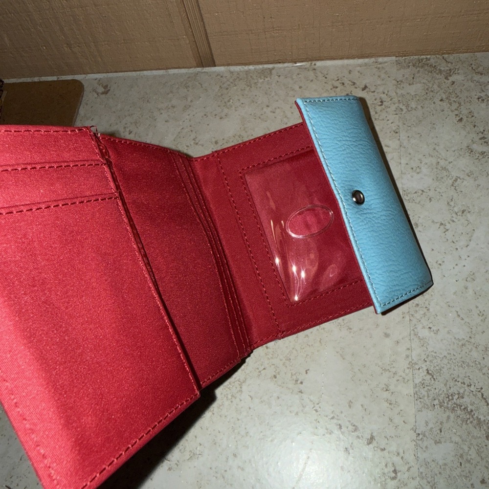 Liz Claiborne Light Blue Leather Wallet - Picture 5 of 5